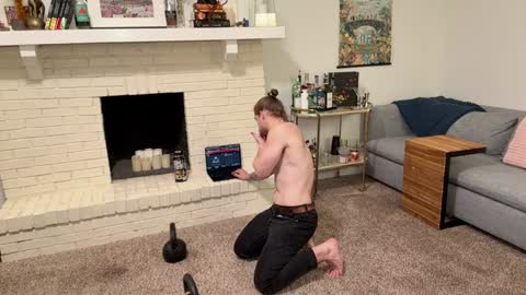 DaddydayDrinkz online show from December 3, 2024, 7:43 am