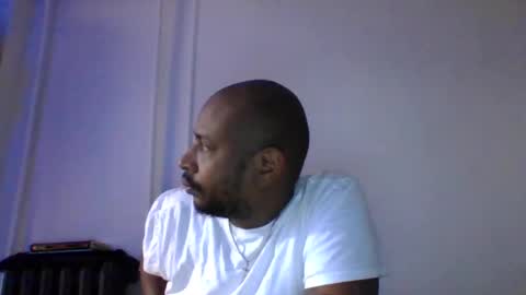 Snapshot of daddydickxm chatting on March 24, 2026, 3:33 am daddydickxm online show from March 24, 2026, 3:33 am