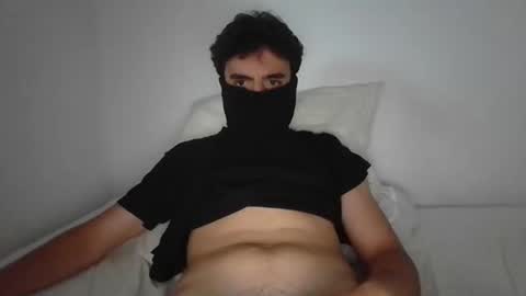 Snapshot of daddyl_e_s chatting on June 6, 2026, 7:29 pm daddyl_e_s online show from June 6, 2026, 7:29 pm