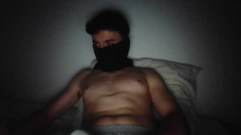 Snapshot of daddyl_e_s chatting on June 19, 2026, 9:18 pm daddyl_e_s online show from June 19, 2026, 9:18 pm