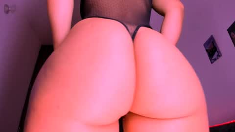 Snapshot of daddylovesmybigbutt chatting on March 2, 2025, 9:53 am Creamy online show from March 2, 2025, 9:53 am