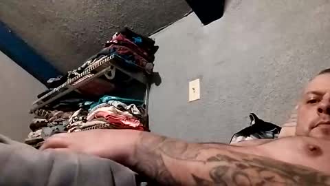 Snapshot of daddymike008 chatting on December 20, 2025, 6:26 pm daddymike008 online show from December 20, 2025, 6:26 pm