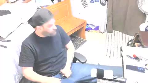 DaddyWax online show from July 14, 2026, 3:11 am