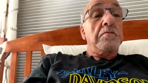 daddyweis online show from November 14, 2025, 4:33 am