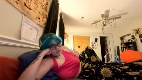 dadsdoll2 online show from May 3, 2026, 5:57 am