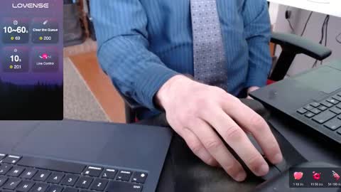 Snapshot of dadssecret69 chatting on February 20, 2026, 2:06 pm DadsSecret online show from February 20, 2026, 2:06 pm