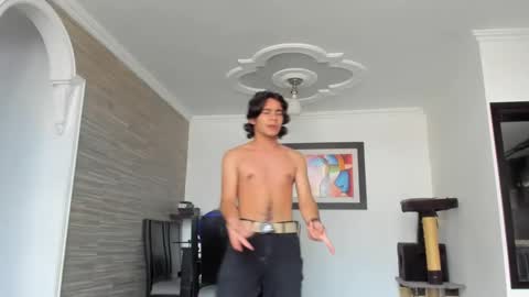 Snapshot of daemon_txuspunk chatting on February 3, 2025, 8:57 pm DAEMON online show from February 3, 2025, 8:57 pm