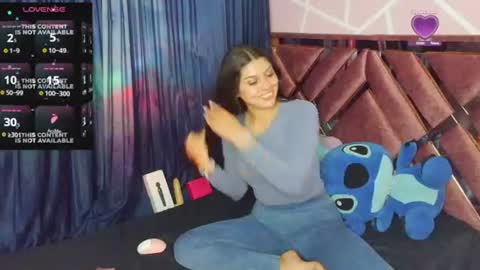 dafna lorens  online show from July 5, 2026, 1:34 am