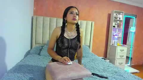 Snapshot of dafne_029 chatting on December 1, 2025, 6:46 pm dafne_029 online show from December 1, 2025, 6:46 pm