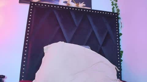 dafne_quenn online show from November 22, 2025, 1:10 pm