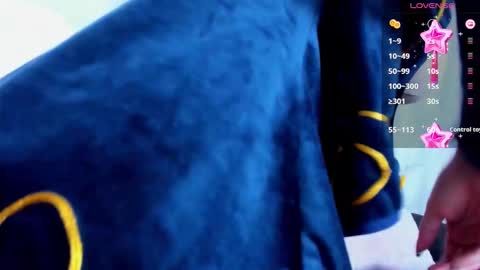 Dafne Moon online show from September 18, 2025, 12:01 am