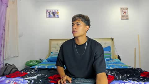 dafnezahiraa  online show from January 5, 2025, 3:32 am