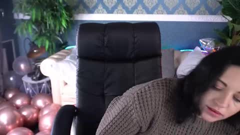 Dafni Mon online show from February 2, 2026, 6:34 am