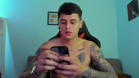 Snapshot of dage_19 chatting on December 13, 2024, 8:15 pm my name is Jhon and I live in colombia online show from December 13, 2024, 8:15 pm