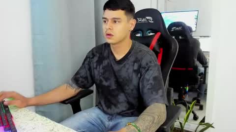 my name is Jhon and I live in colombia online show from November 11, 2025, 1:49 am