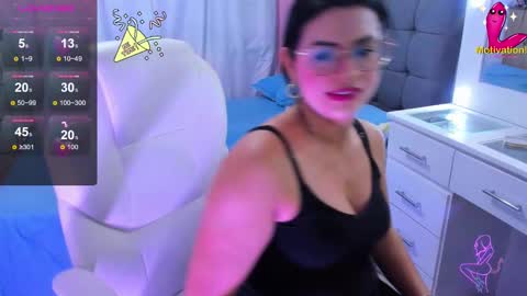 Snapshot of dahian_carter chatting on December 18, 2024, 10:57 pm Dahian  online show from December 18, 2024, 10:57 pm