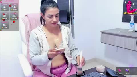 Snapshot of dahian_carter chatting on September 26, 2025, 12:53 pm Dahian  online show from September 26, 2025, 12:53 pm