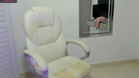 Snapshot of dahian_carter chatting on October 20, 2025, 1:22 pm Dahian  online show from October 20, 2025, 1:22 pm