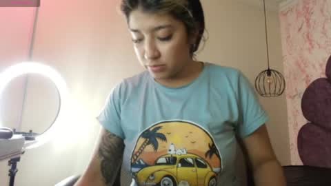 Snapshot of dahiana_dmour chatting on April 15, 2026, 7:58 pm Dahiana online show from April 15, 2026, 7:58 pm