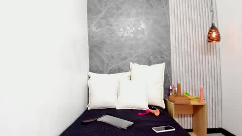  Dahiana   online show from February 27, 2025, 11:31 am