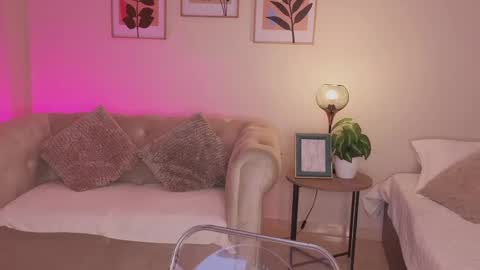 Dahiann Walcott online show from March 24, 2026, 8:14 pm