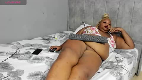 Snapshot of dahianajoss chatting on January 22, 2025, 10:48 pm Ebony Sex Dahian online show from January 22, 2025, 10:48 pm