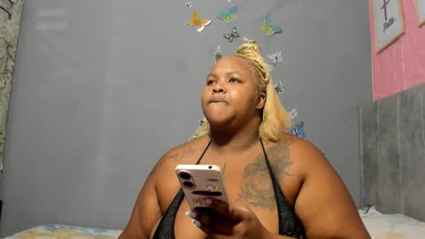 Snapshot of dahianajoss chatting on February 5, 2025, 9:40 pm Ebony Sex Dahian online show from February 5, 2025, 9:40 pm