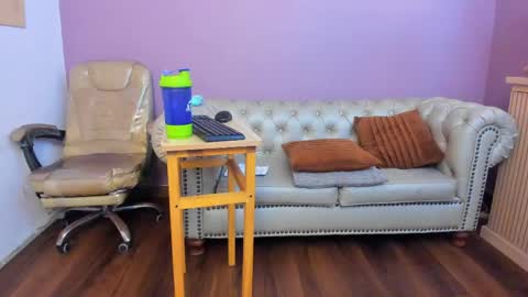 Snapshot of dahianeconnor chatting on April 13, 2026, 11:37 am Dahiane Connor online show from April 13, 2026, 11:37 am