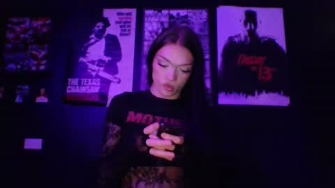 Snapshot of dahlia_adore chatting on October 17, 2025, 11:18 pm dahlia_adore online show from October 17, 2025, 11:18 pm