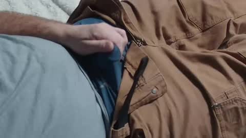 Snapshot of dailymrbater chatting on December 17, 2025, 4:24 pm dailymrbater online show from December 17, 2025, 4:24 pm