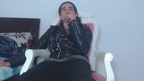 Snapshot of daimondolce chatting on March 7, 2025, 8:45 am Daniel y Camilo online show from March 7, 2025, 8:45 am