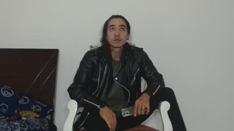 Snapshot of daimondolce chatting on March 7, 2025, 9:38 pm Daniel y Camilo online show from March 7, 2025, 9:38 pm