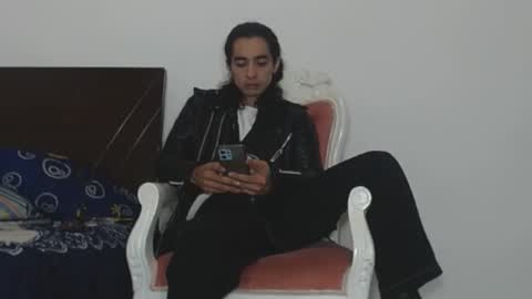 Snapshot of daimondolce chatting on March 8, 2025, 10:00 am Daniel y Camilo online show from March 8, 2025, 10:00 am