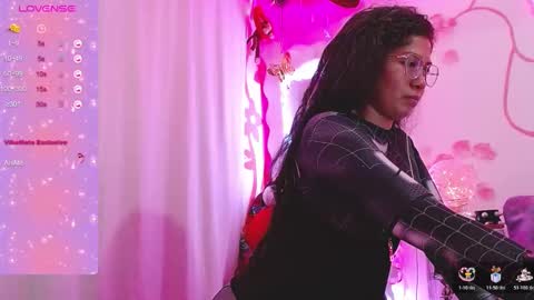 Snapshot of daina_flower chatting on November 21, 2025, 6:12 am DAINA online show from November 21, 2025, 6:12 am