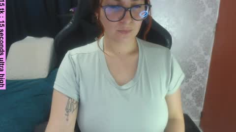 Snapshot of dainalyn chatting on April 4, 2026, 11:24 pm Daina online show from April 4, 2026, 11:24 pm