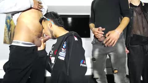 daiquirie online show from October 31, 2025, 12:50 pm