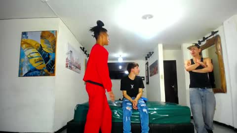 daiquirie online show from May 18, 2026, 1:06 pm