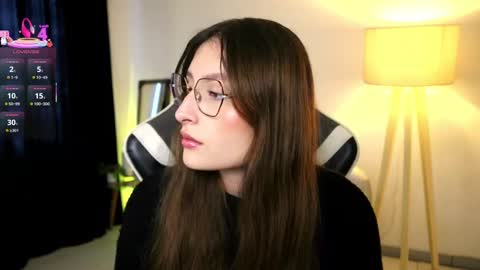 Lauren            online show from September 10, 2025, 1:44 pm