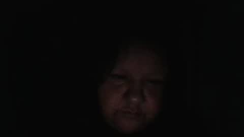 Snapshot of daisnconfusion_ chatting on February 4, 2025, 2:39 am daisnconfusion_ online show from February 4, 2025, 2:39 am