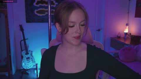 Snapshot of daisy_dollxo chatting on December 15, 2024, 2:41 am Daisy online show from December 15, 2024, 2:41 am