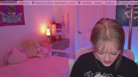 Snapshot of daisy_dollxo chatting on February 18, 2025, 2:27 am Daisy online show from February 18, 2025, 2:27 am