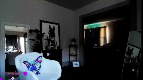 Snapshot of daisy_dove chatting on November 19, 2025, 3:12 pm Daisy online show from November 19, 2025, 3:12 pm