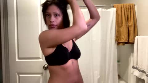 Daisy online show from March 10, 2025, 7:07 pm