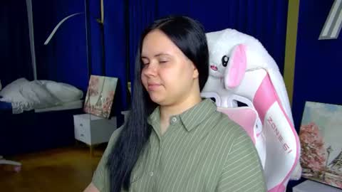 DaisyHarts online show from July 11, 2026, 5:32 am
