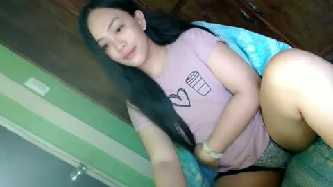 Snapshot of daisylira chatting on October 22, 2025, 12:44 am LILY christmas wish breast implant online show from October 22, 2025, 12:44 am