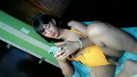 Snapshot of daisylira chatting on November 19, 2025, 12:21 am LILY christmas wish breast implant online show from November 19, 2025, 12:21 am