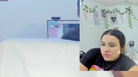 daki_ume_ online show from November 23, 2025, 2:33 am