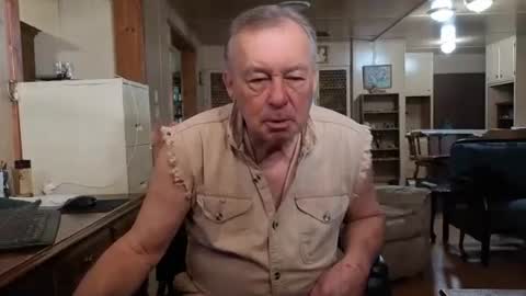 Snapshot of dakit2 chatting on January 18, 2026, 4:11 pm dakit online show from January 18, 2026, 4:11 pm