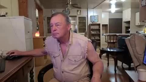 Snapshot of dakit2 chatting on February 17, 2026, 2:57 pm dakit online show from February 17, 2026, 2:57 pm