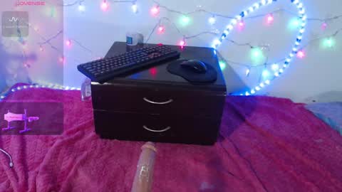 Snapshot of dakkotta_curvy chatting on December 29, 2024, 8:11 am VALENTINA online show from December 29, 2024, 8:11 am